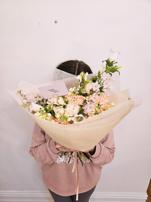 The Clementine - Fluttery peach and blush blooms